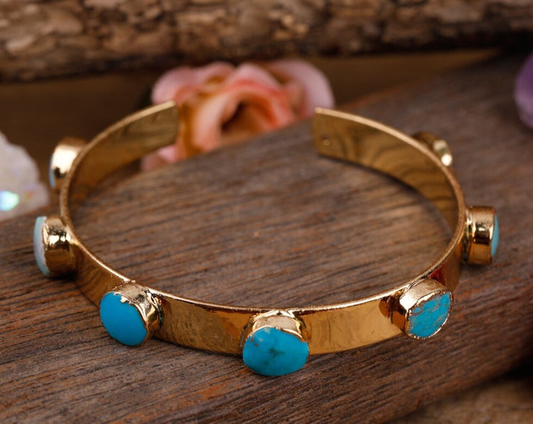 Bracelet Classique en Perles de Turquoise Bleue et Or